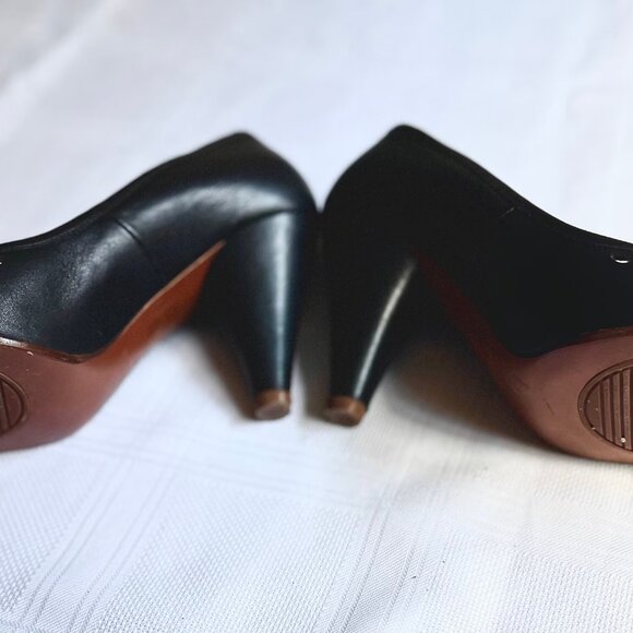 Early 2000 Chie Mihara heels black leather with cutout detail size 9 - Picture 5 of 5